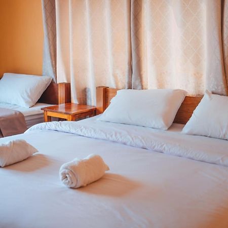 Vang Vieng Sunset Guesthouse & Restaurant Exterior foto
