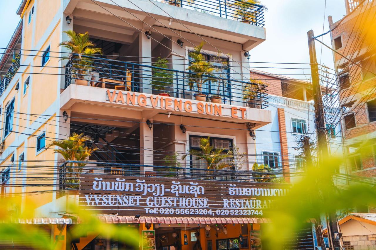 Vang Vieng Sunset Guesthouse & Restaurant Exterior foto