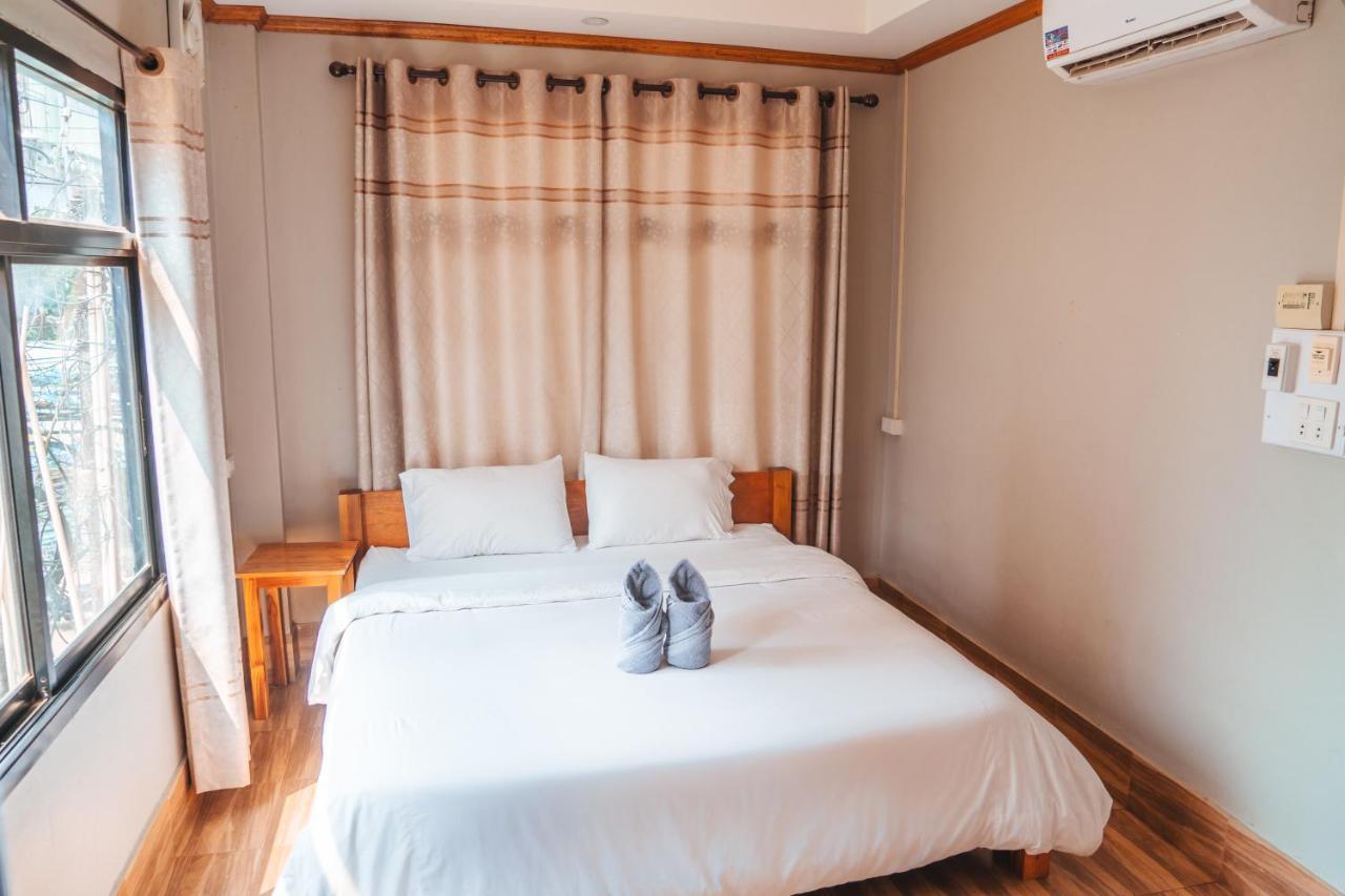 Vang Vieng Sunset Guesthouse & Restaurant Exterior foto